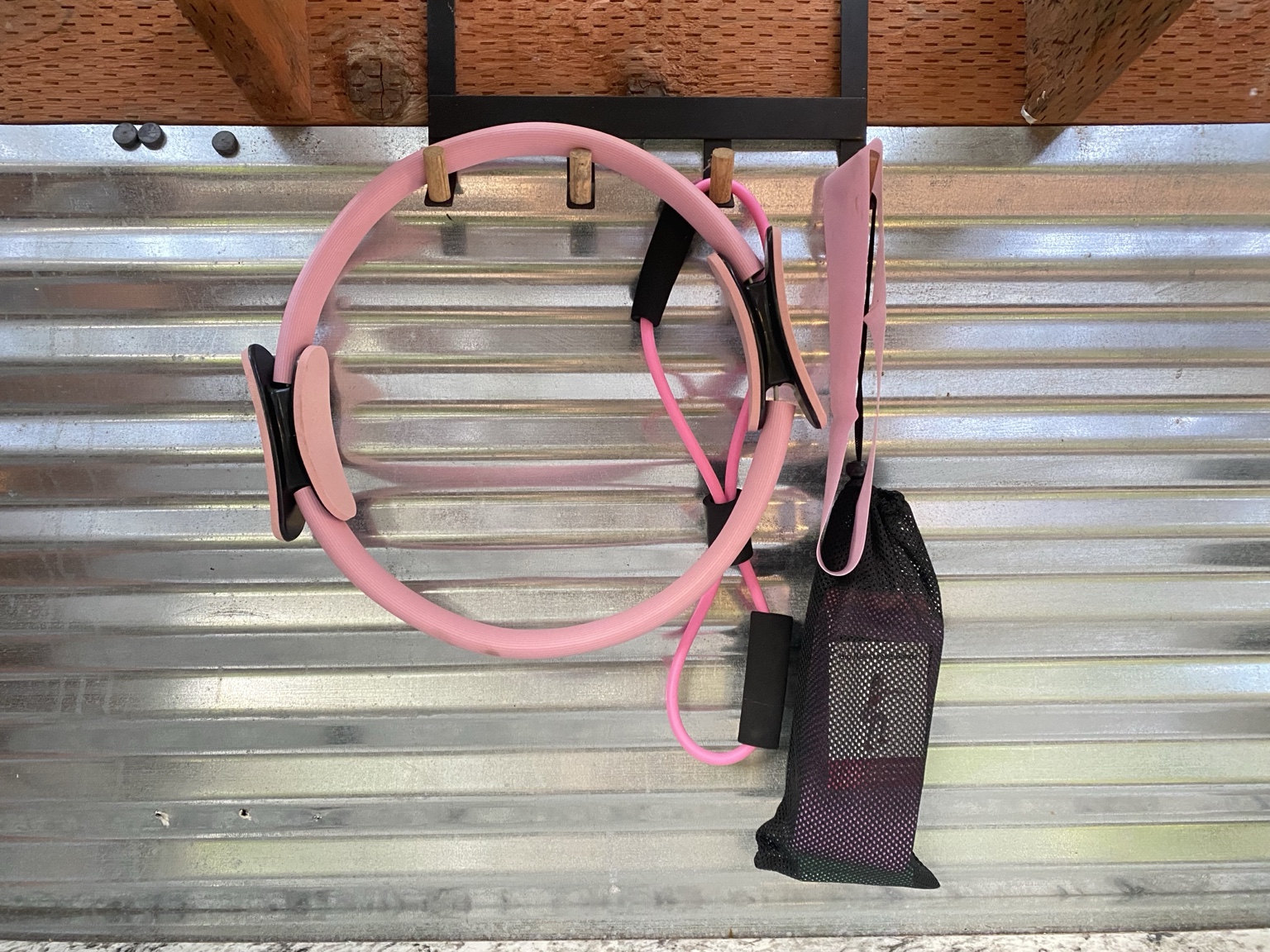 Pilates ring, resistance bands and jump rope available for guests